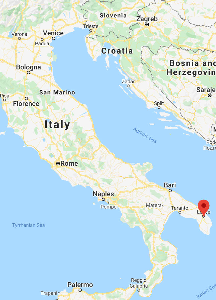Map showing Lecce in Italy, accommodation